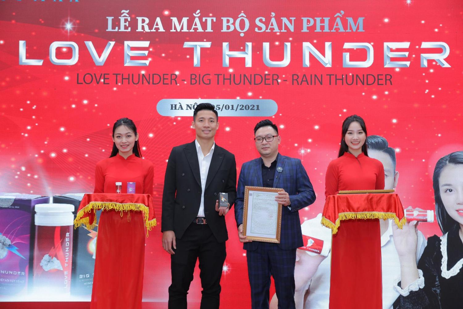 Bùi Tiến Dũng tự tin thể hiện bản lĩnh phái mạnh cùng Love Thunder